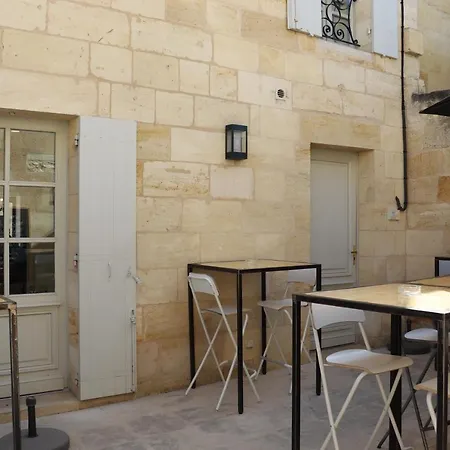 Le 25, Appartement Moderne Au Coeur De Saint-Emilion Exterior photo